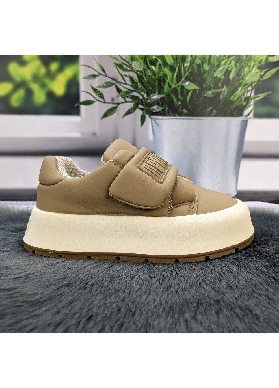 Бежевые демисезонные кроссовки детские для девочки Jong Golf