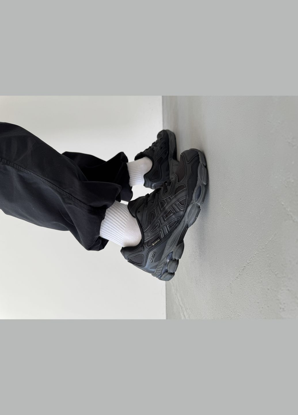 Черные демисезонные кроссовки мужские asics gel-nyc gore-tex black | асикс гель-нюк черные No Brand