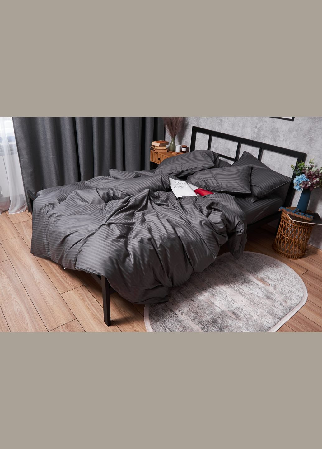 Комплект постельного белья Satin Stripe полуторный евро 160х220 наволочки 2х50х70 (MS-820003696) Moon&Star Stripe Black (288043333)