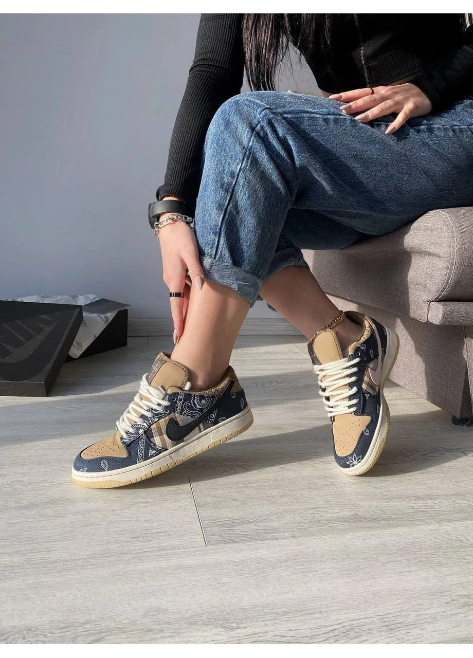 КРОСІВКИ ЖІНОЧІ NIKE SB DUNK LOW X TRAVIS SCOTT CACTUS JACK BROWN НАЙК СБ ДАНК КОРИЧНЕВІ No Brand коричневі демісезони (392000982)