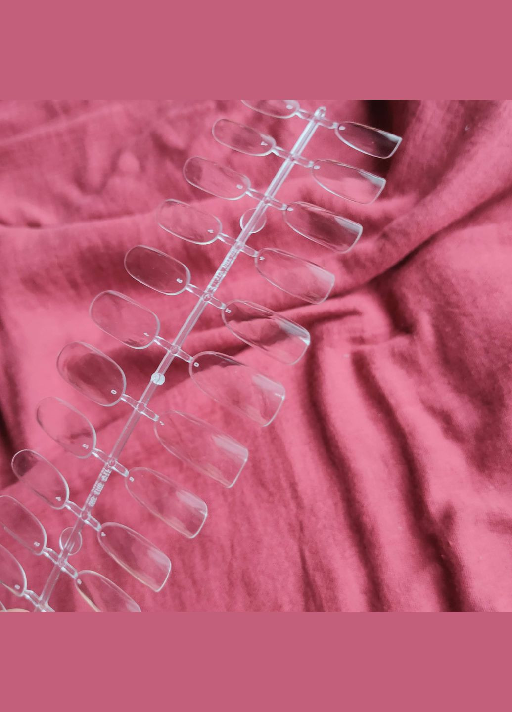 Гелеві тіпси для нарощування нігтів овал 24 штук No Brand Овал (322169498)