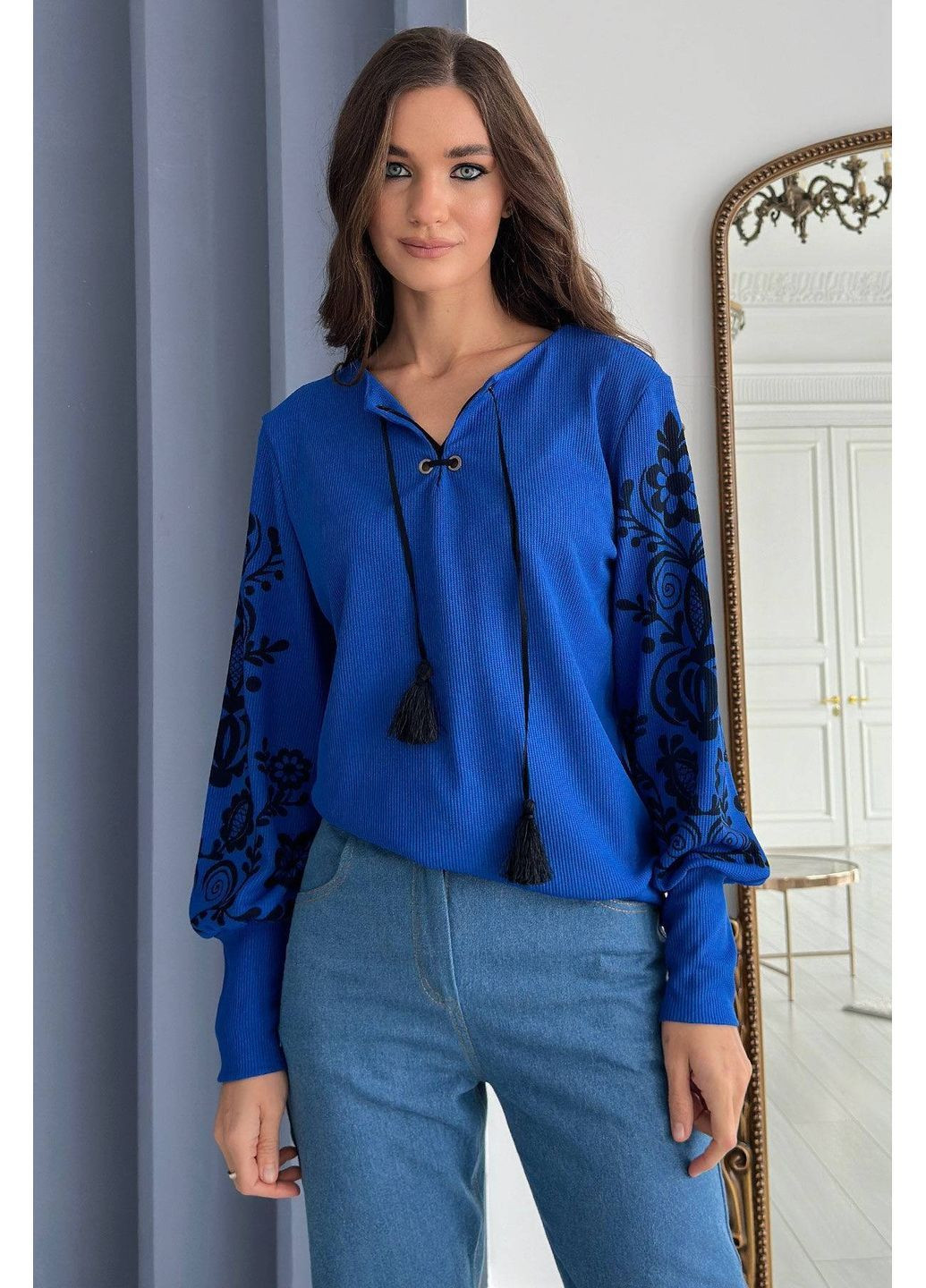 Синій світшот із вишивкою на рукавах, колір синій Nenka (367831833)