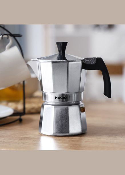 Кавоварка гейзерна алюмінієва 150 мл на 3 чашок (MG-1001) Magio (334005725)