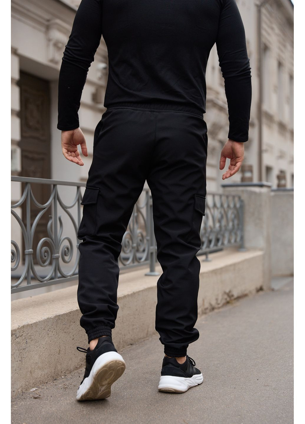 Мужской утепленный костюм из Softshell - защита от ветра и влаги, комфорт в холодную и морозную погоду черный Intruder soft shell (359381184)