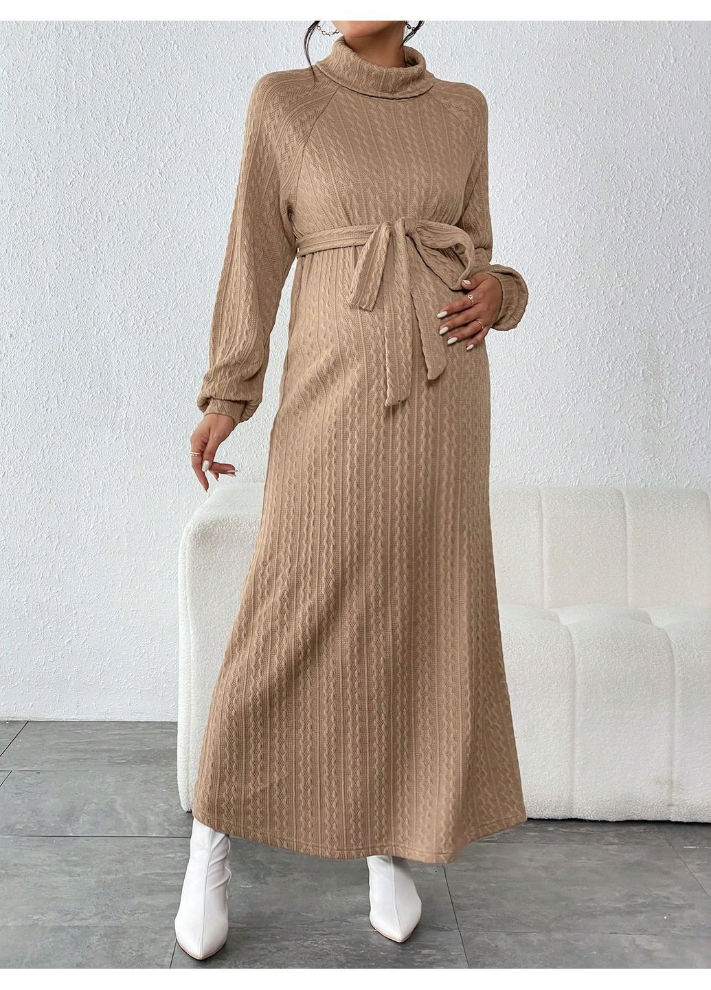 Бежевое платье SHEIN