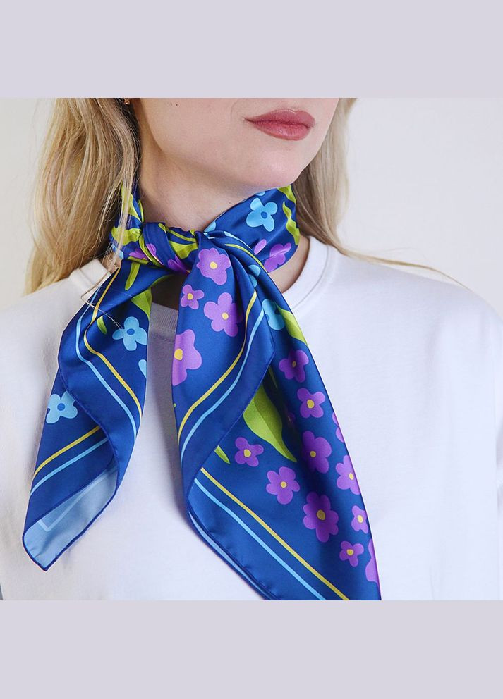 Женский платок с принтом Голубые и сиреневые цветы Presentville 6842 (325402176)