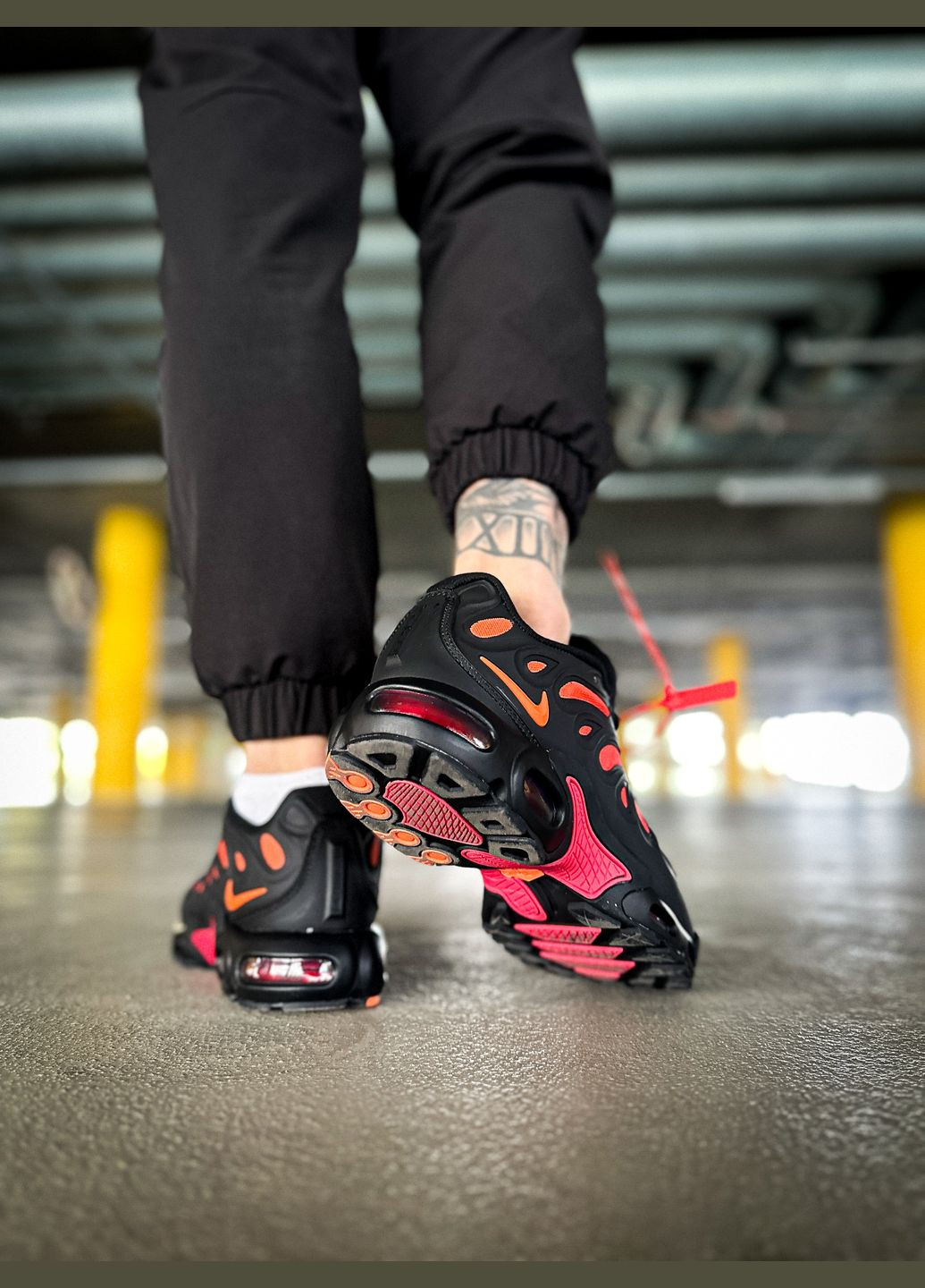 Кросівки жіночі і чоловічі Nike Air Max TN Plus Drift black dragon red | Найк Аір Макс ТН чорні червоні No Brand червоні всесезони (311675150)