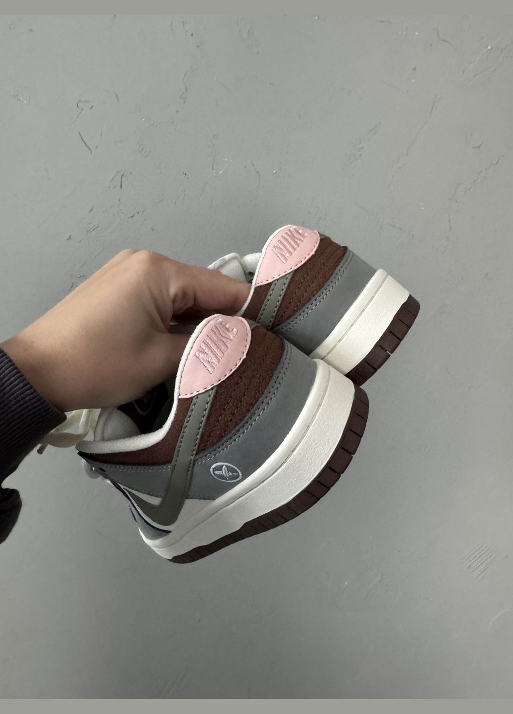 Сірі Осінні кросівки чоловічі і жіночі nike sb dunk low grey white | найк сб данк низькі сірі білі No Brand