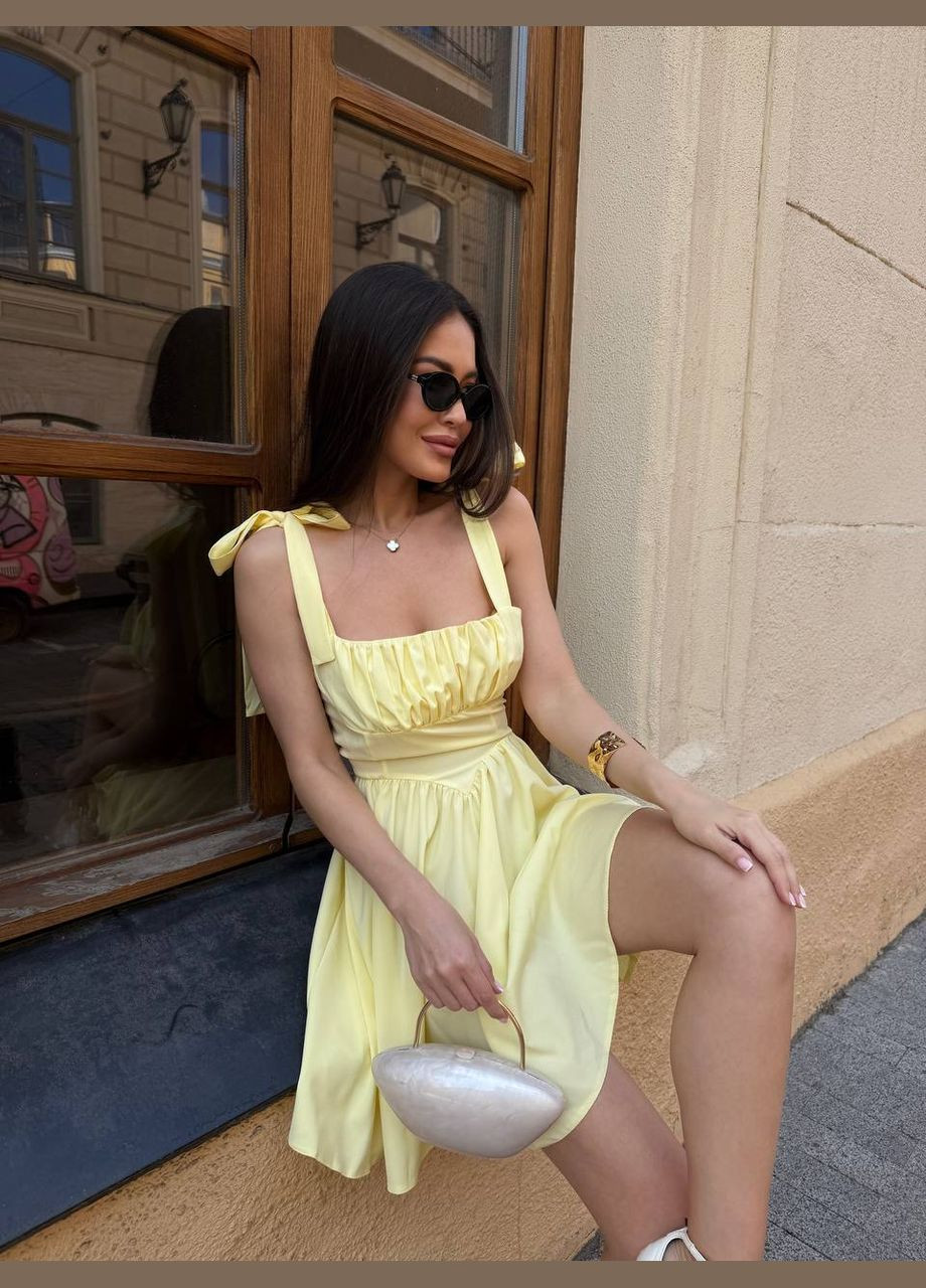 Жовтий сукня No Brand