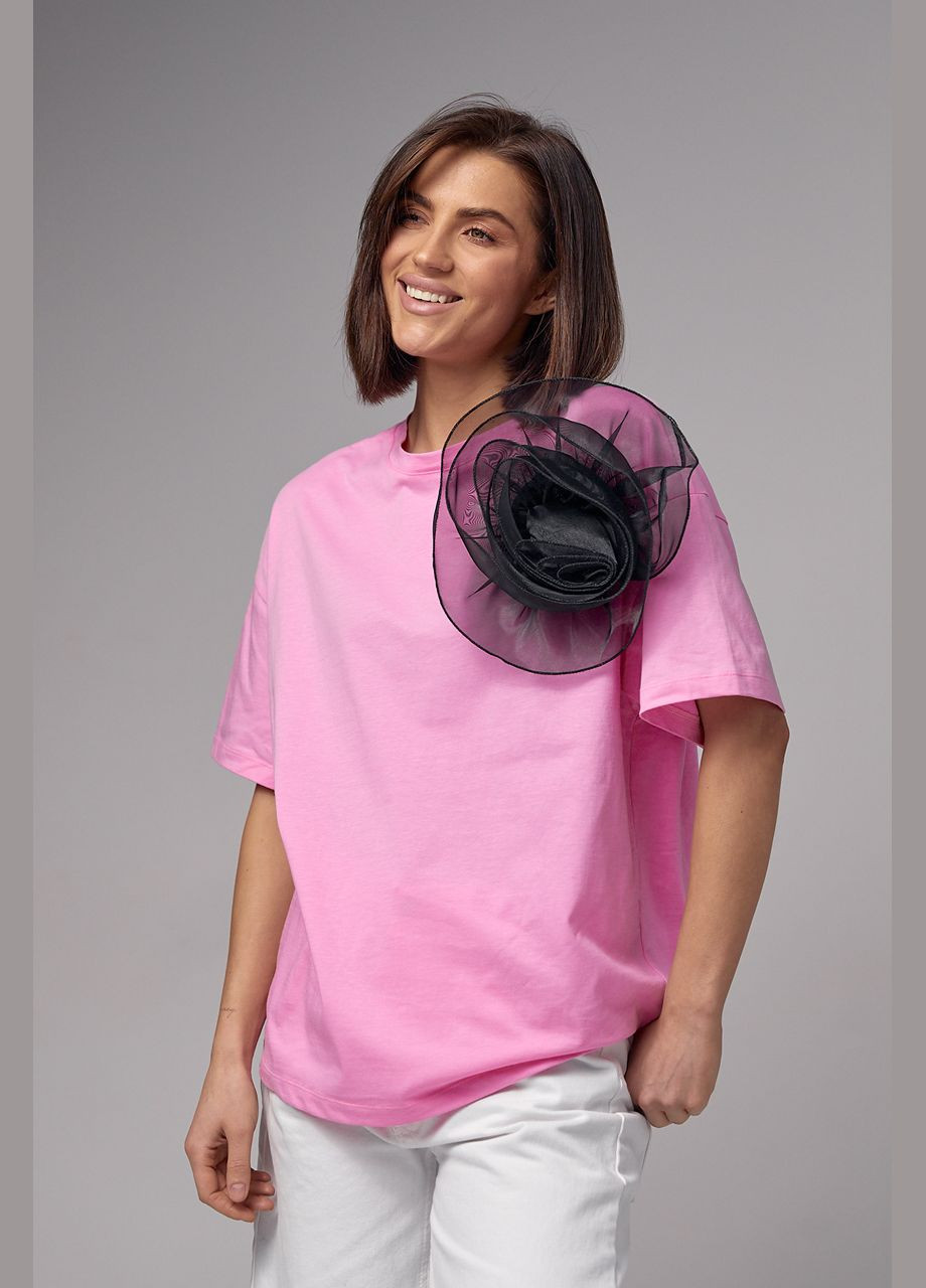 Жіноча трикотажна футболка з об'ємною квіткою Lurex - (284116496)
