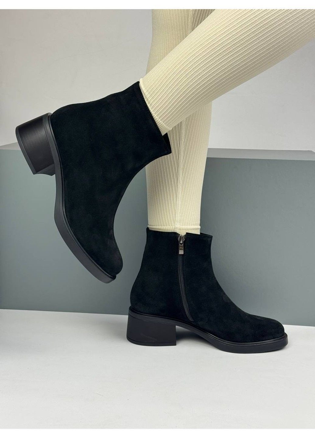 481 Черевики Демісезонні чорні замшеві на підборі No Brand (367960246)