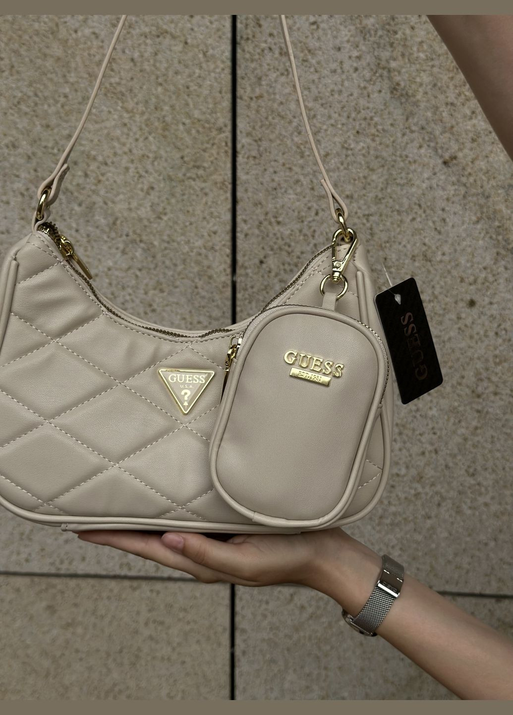 Жіноча сумка Guess багет бежева No Brand (296908848)