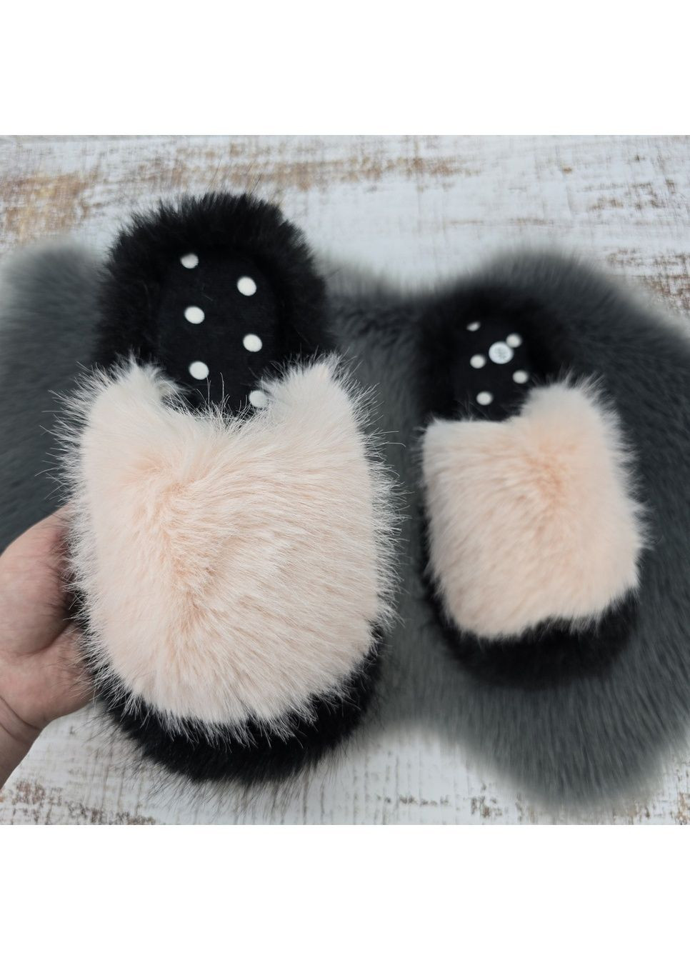 Розовые тапочки женские меховые бежевые с открытым носком Lion