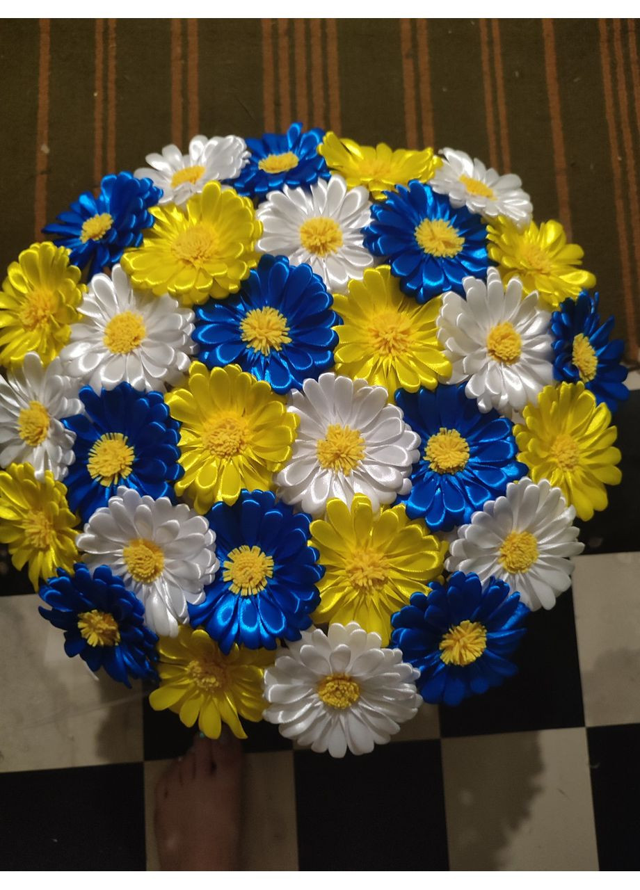 Букет з атласних стрічок ромашки No Brand (368672389)