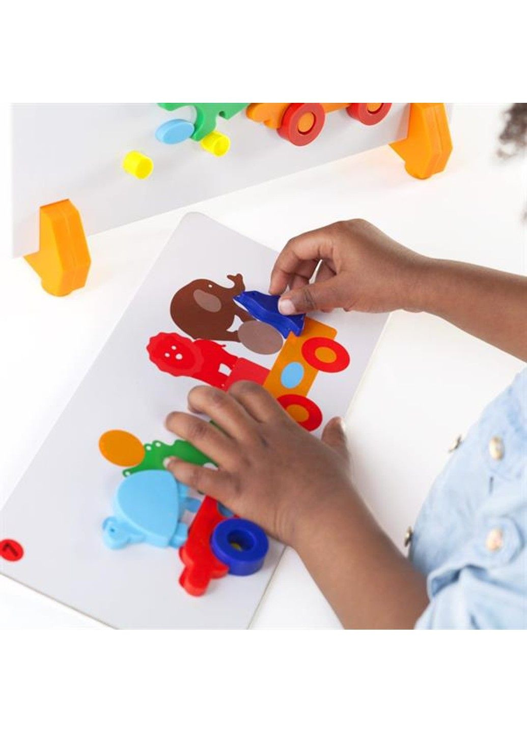 Тематический набор магнитов Manipulatives Поезд со зверями (G5092) Guidecraft (331296373)