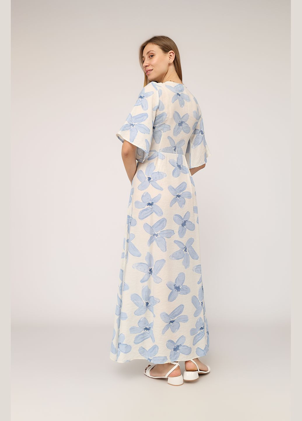 Блакитна сукня на запах жіноча колір блакитний цб-00276511 Reyon