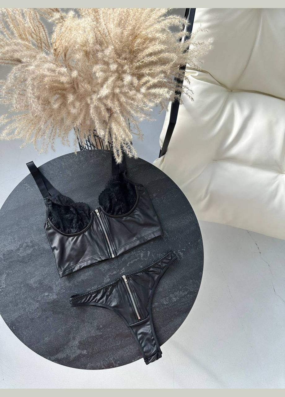 Черный комплект нижнего белья Domino