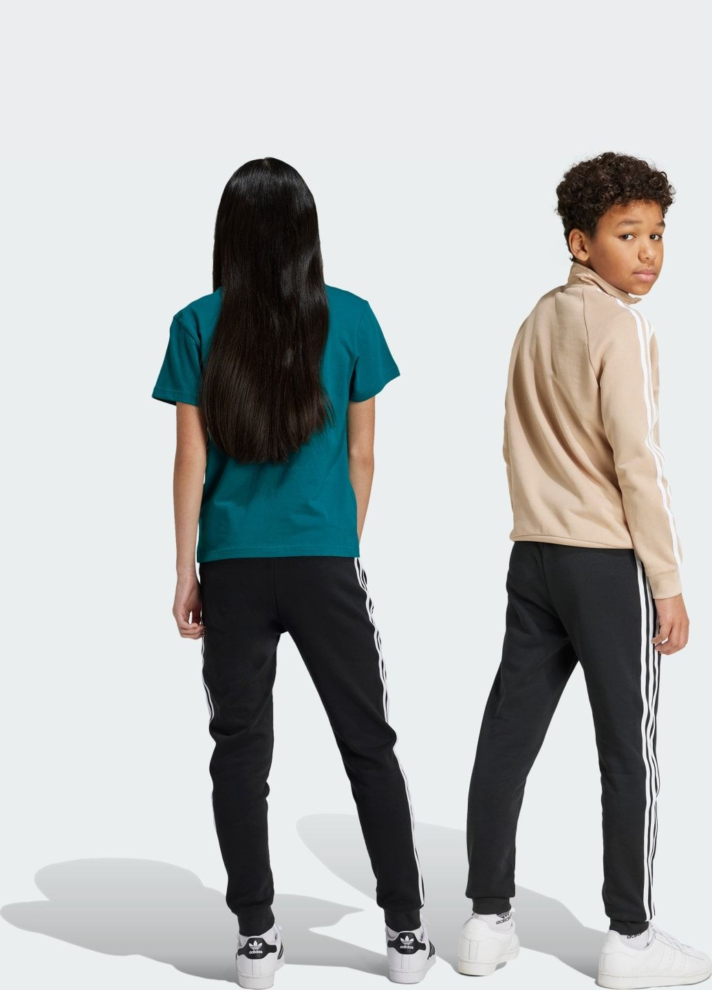 Черные спортивные демисезонные брюки adidas