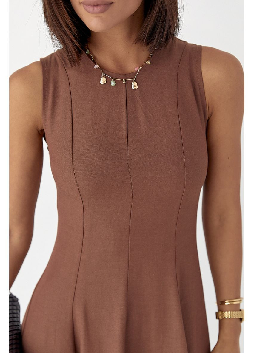 Коричневое деловое платье длины миди без рукавов Lurex однотонное
