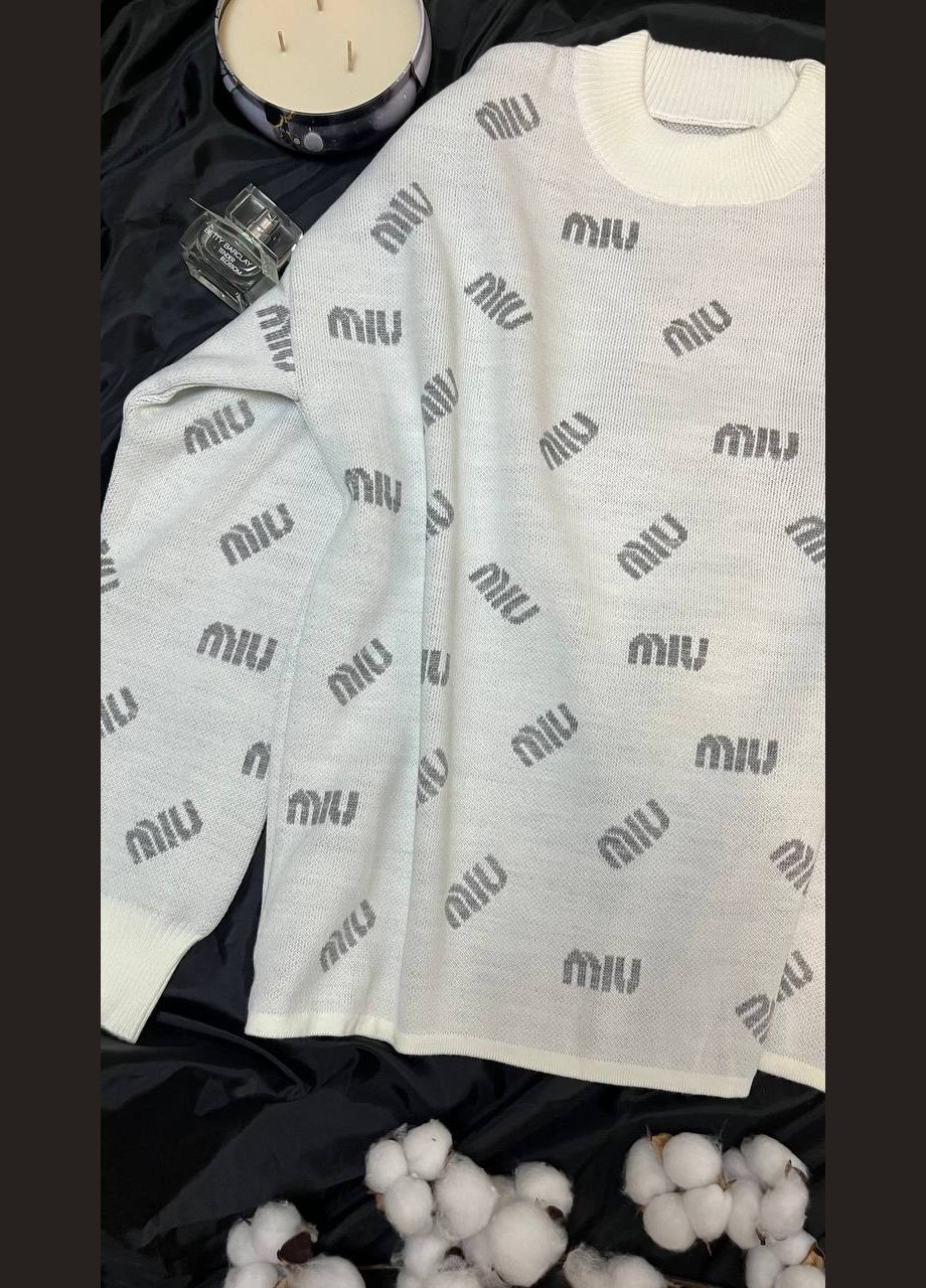 Белый свитер No Brand