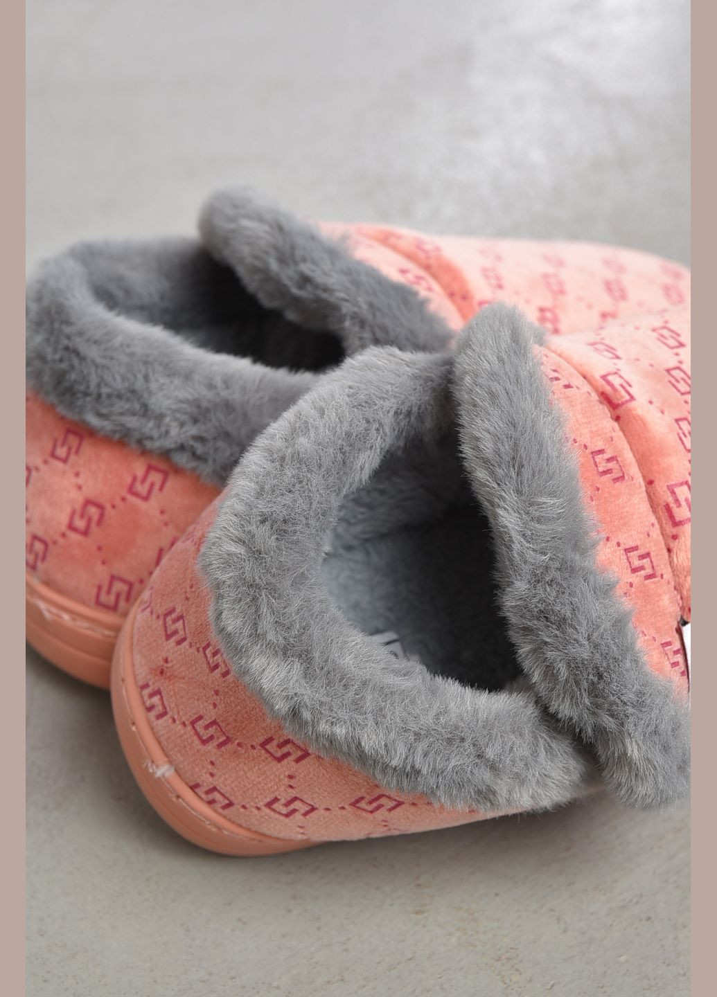 Капці домашні чуні жіночі рожевого кольору Let's Shop (302209692)