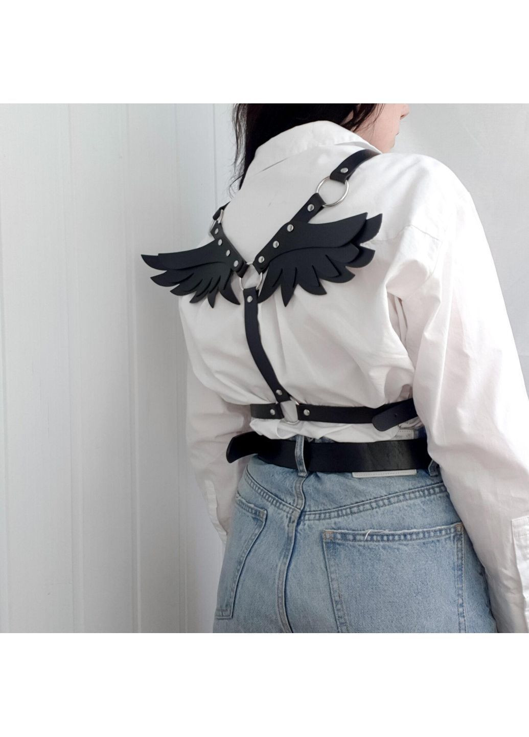 Портупея на плечі і талію чорна з декоративними крилами унісекс кавай ремінці регульований розмір стильна fairycore азійська y2k No Brand (368986079)