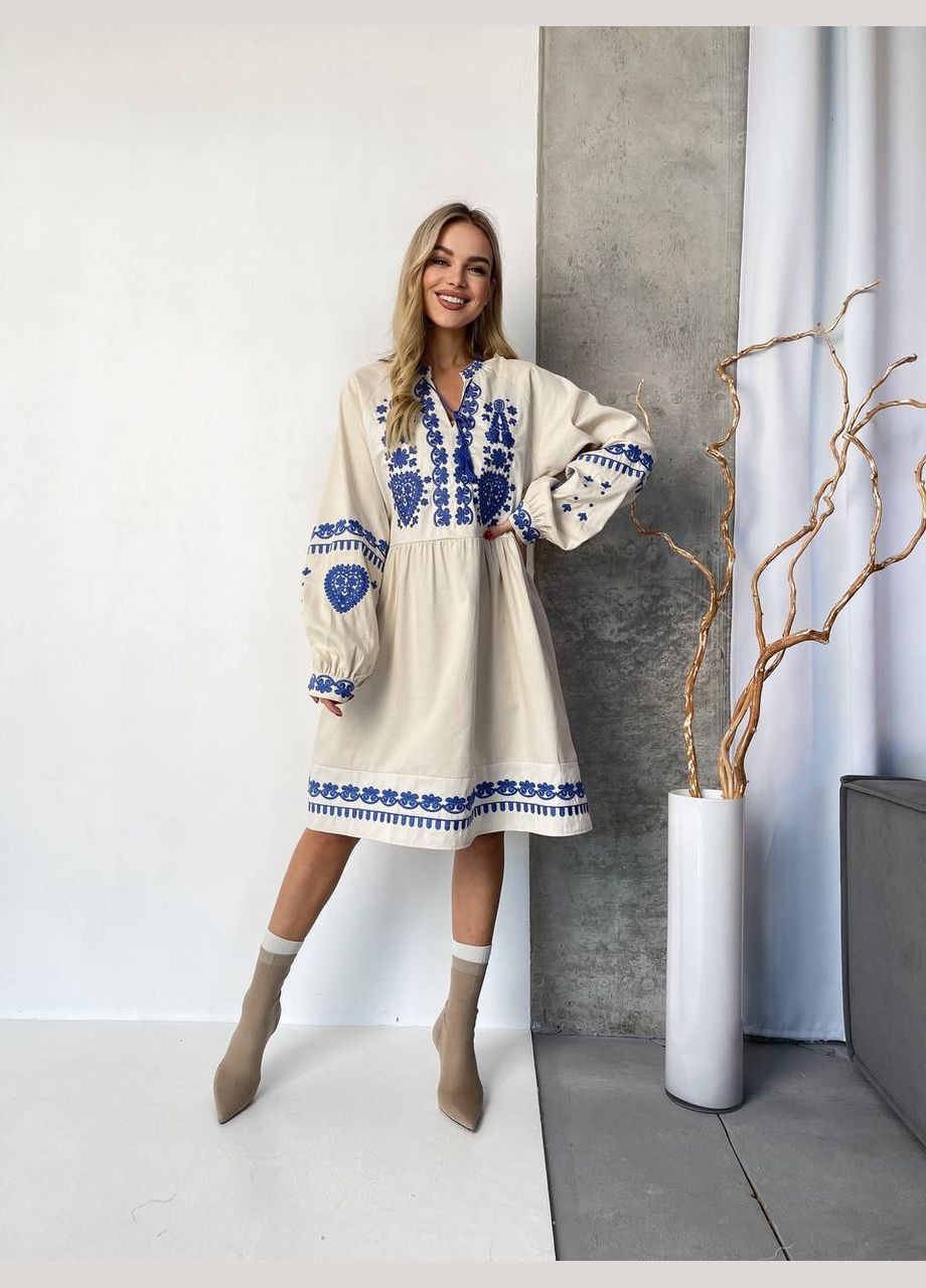 Бежевый зимний женское вышитое платье серденька ESQ 4573