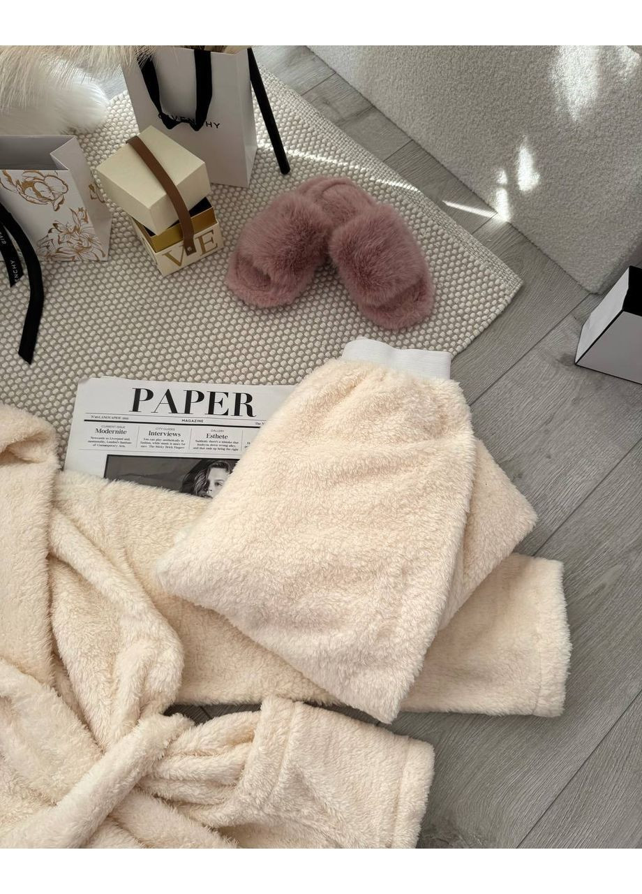 Молочная теплая домашняя пижама с двухсторонней бахромой. No Brand