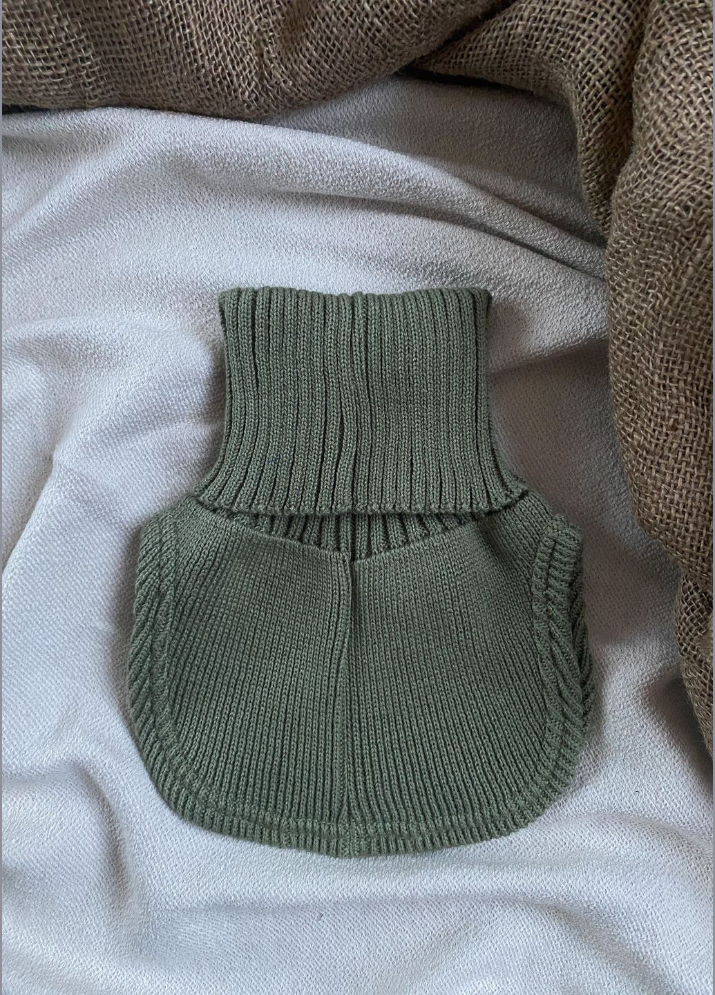 Стильна дитяча в'язана манишка Talvi Айріс (313401922)