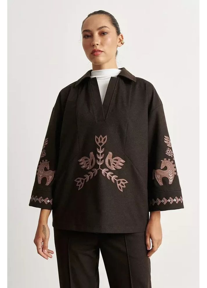 Жіночий костюм брючний трикотажний з тунікою-вишиванкою оверсайз MKRM4279 Rica Mare (372989435)