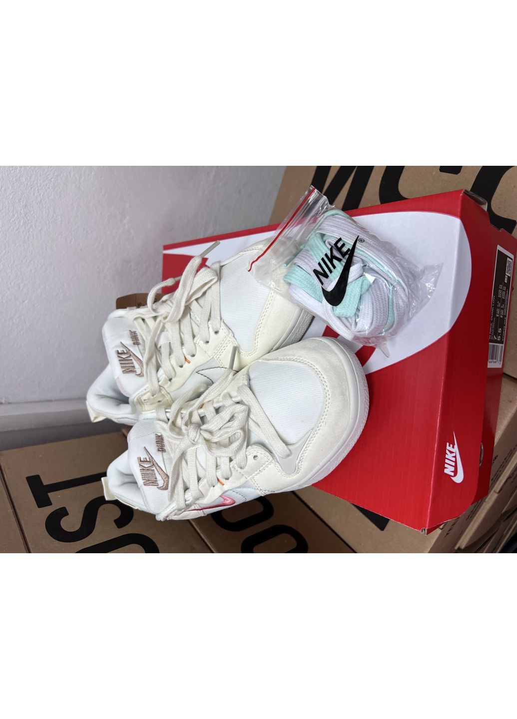 КРОССОВКИ ЖЕНСКИЕ NIKE SB DUNK LOW DISRUPT CREAM WHITE RED НАЙК СБ ДАНК No Brand белые демисезоны (367172099)