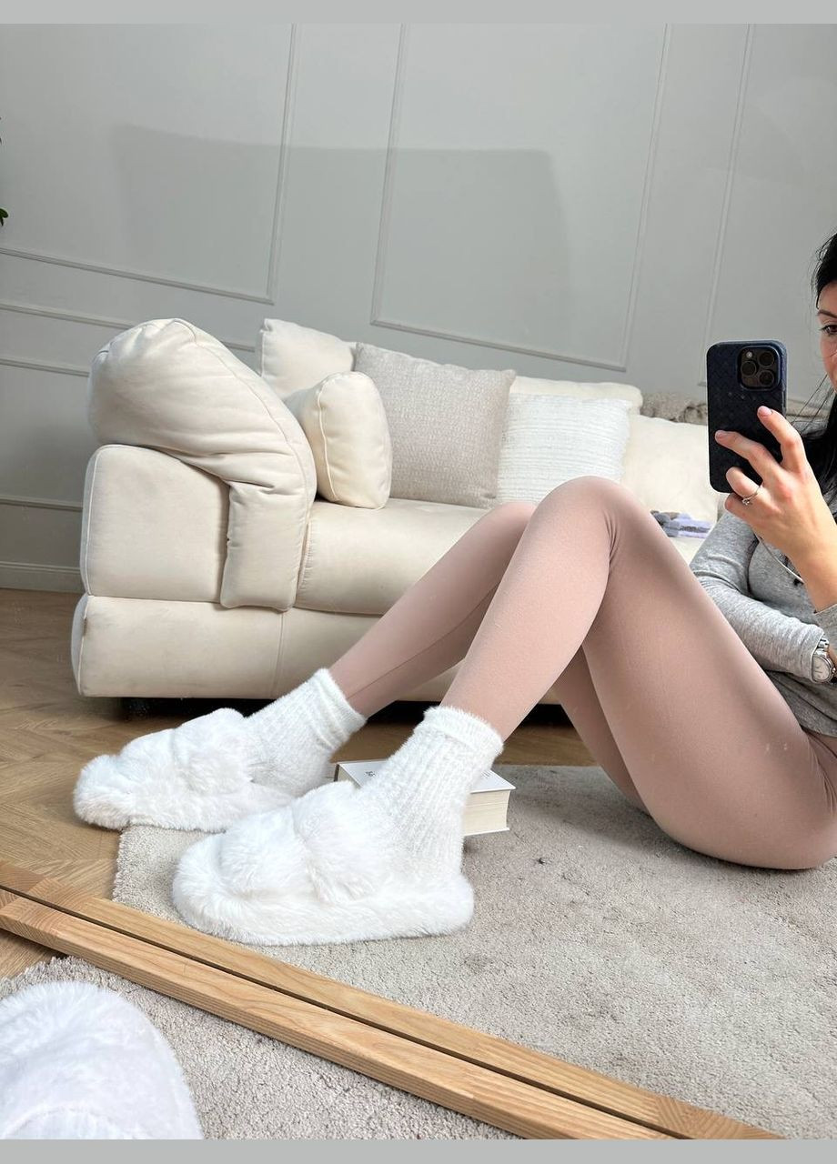 Белые тапочки Motivo