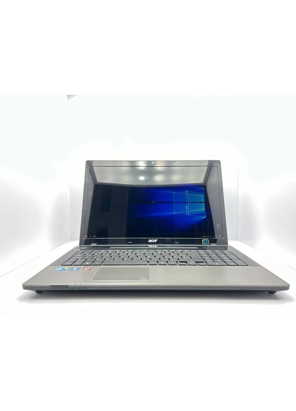 Ноутбук Aspire 7745G / 15.6" (1920x1080) TN / intel Core i5-450M (2 (4) ядра по 2.4 - 2.66 GHz) / 8 GB DDR3 / 250 GB SSD / ATI Acer (398130097)