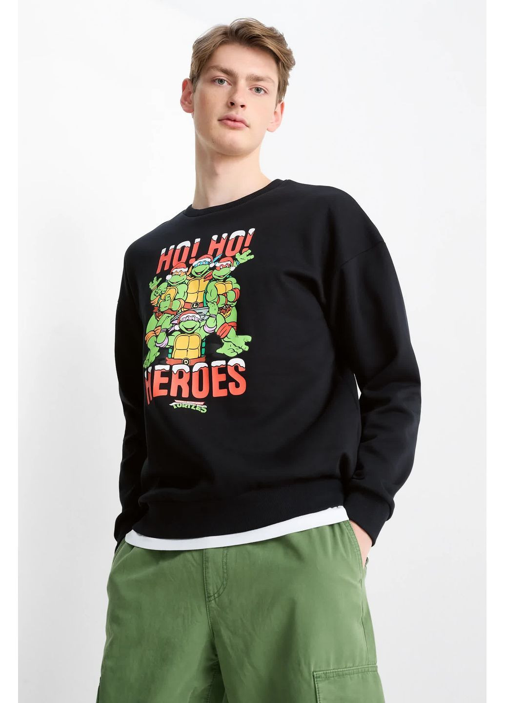 Черный свитшот C&A (366474028)