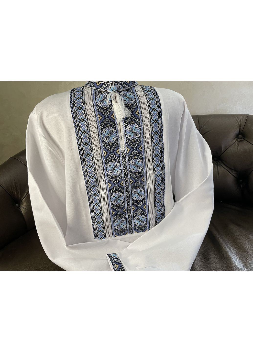 Біла стильна чоловіча вишиванка на білому домотканому полотні ручної роботи ч - 1893. l (371907736)