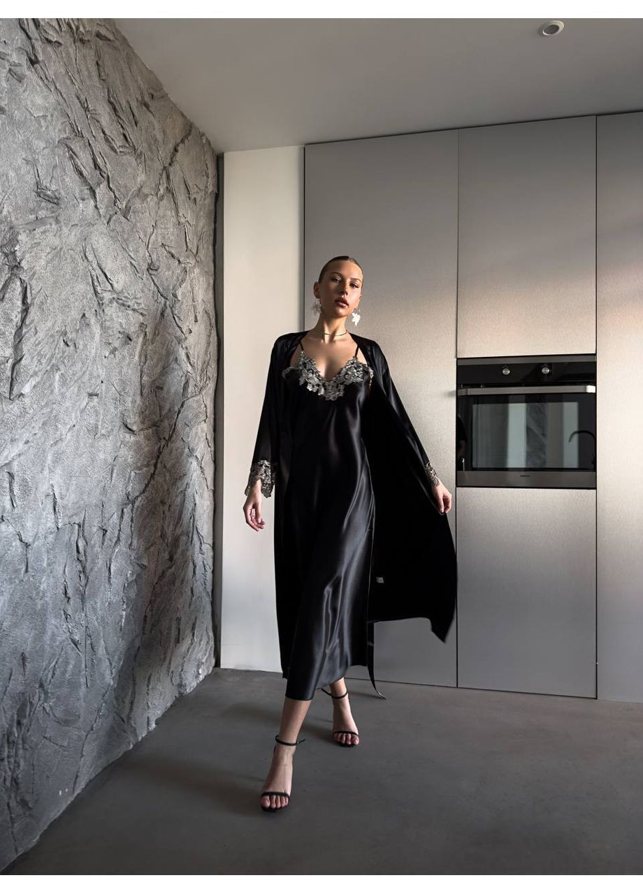 Черный атласный комплект с ночной рубашкой и халатом. No Brand (370368331)