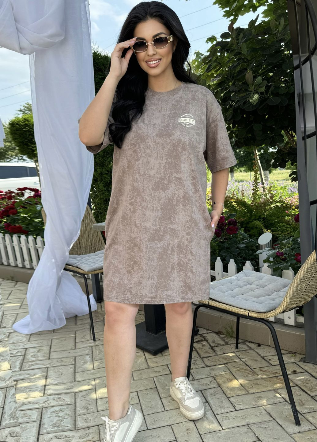 Темно-бежева повсякденний сукня-футболка з кишенями трикотаж варенка сукня-футболка Modena