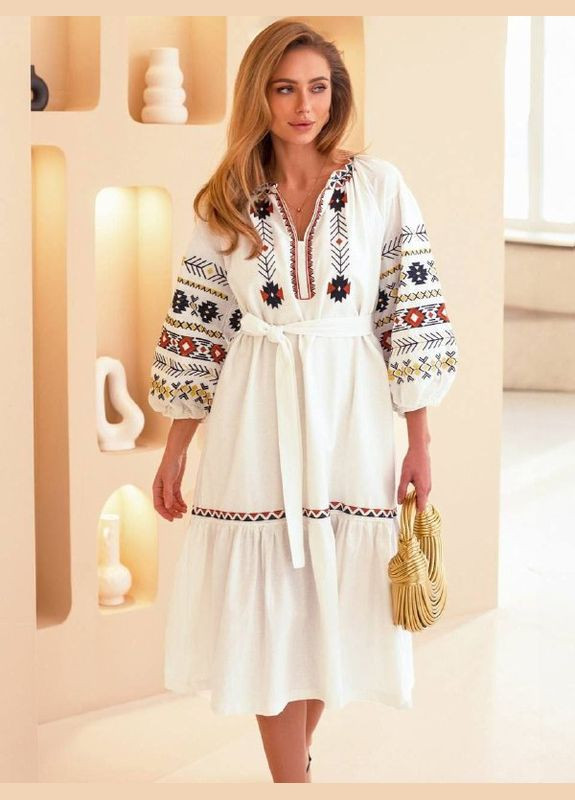 Білий святковий сукня Soho з українською символікою