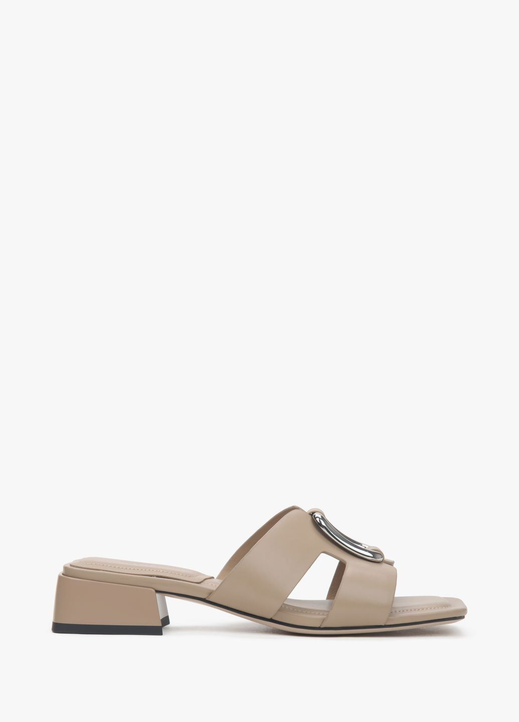 Бежевые шлепанцы, цвет бежевый Estro