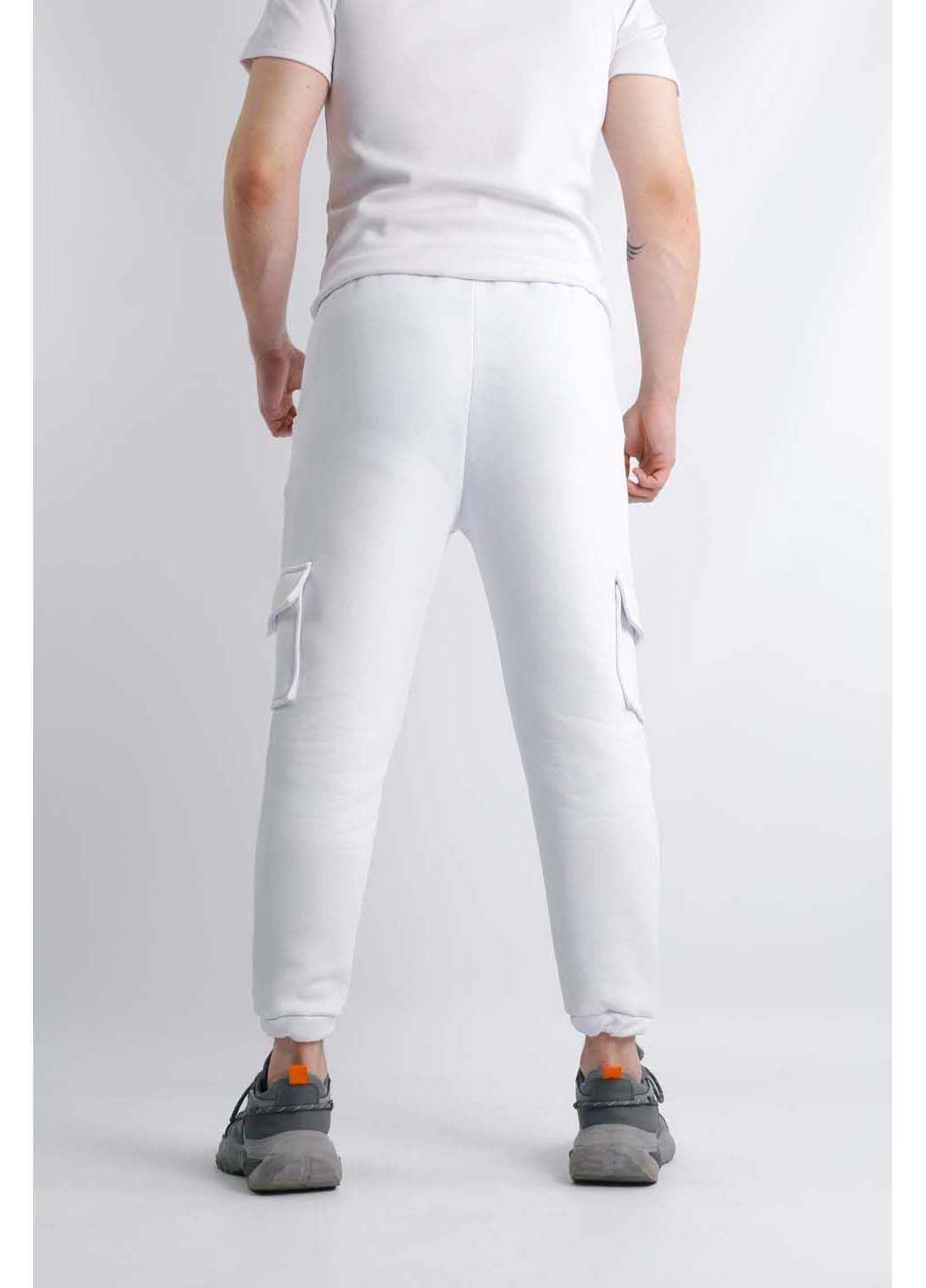 Белые спортивные демисезонные брюки Intruder