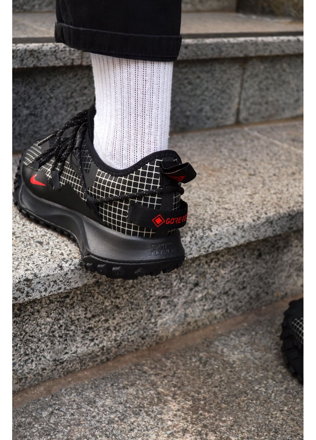 Чорні Осінні кросівки чоловічі nike acg mountain fly black white найк асж маунс флай No Brand