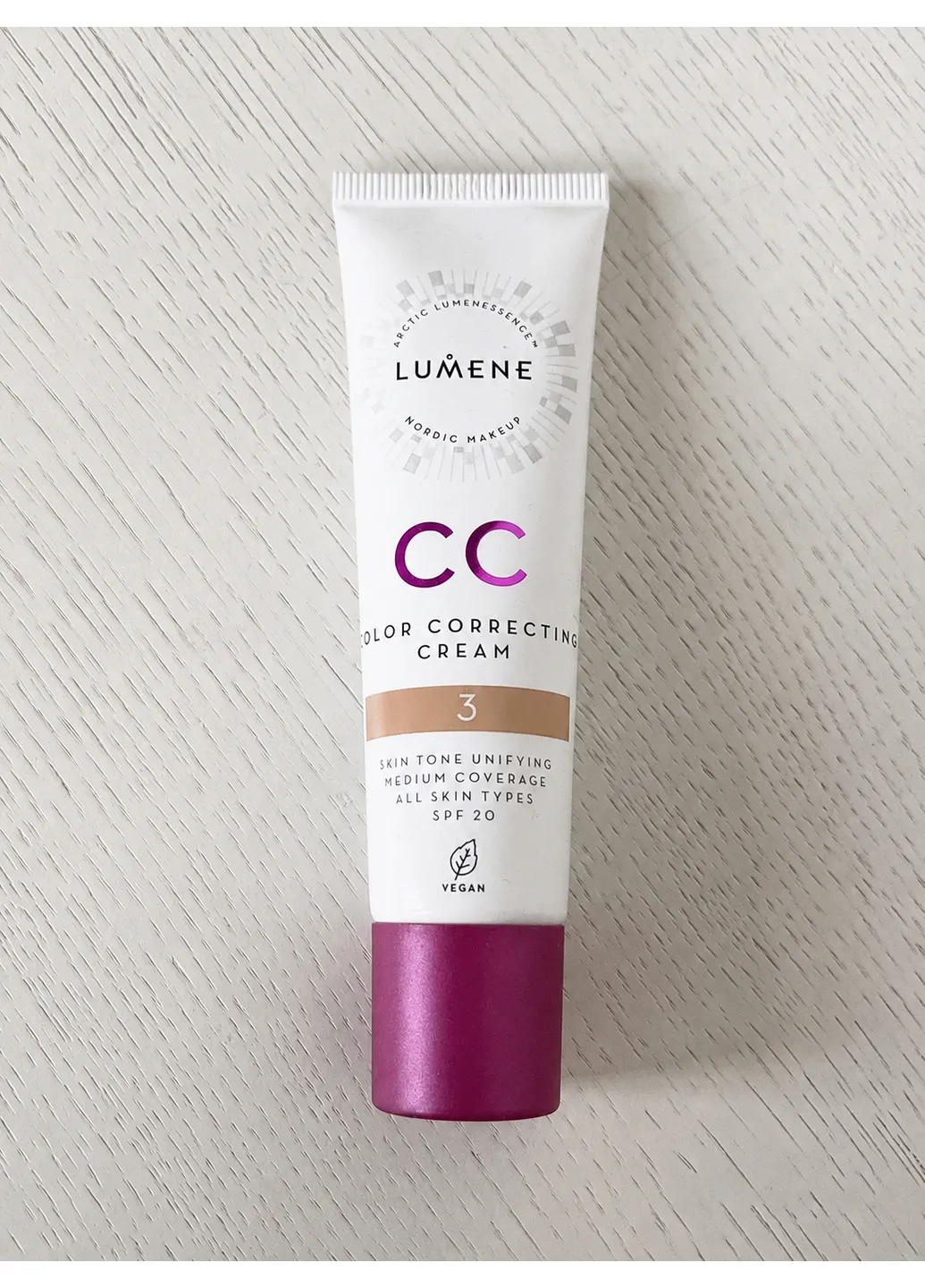 Зволожуючий СС-крем для обличчя CC Color Correcting Cream 30 мл SPF20 3 Warm Lumene (404570261)