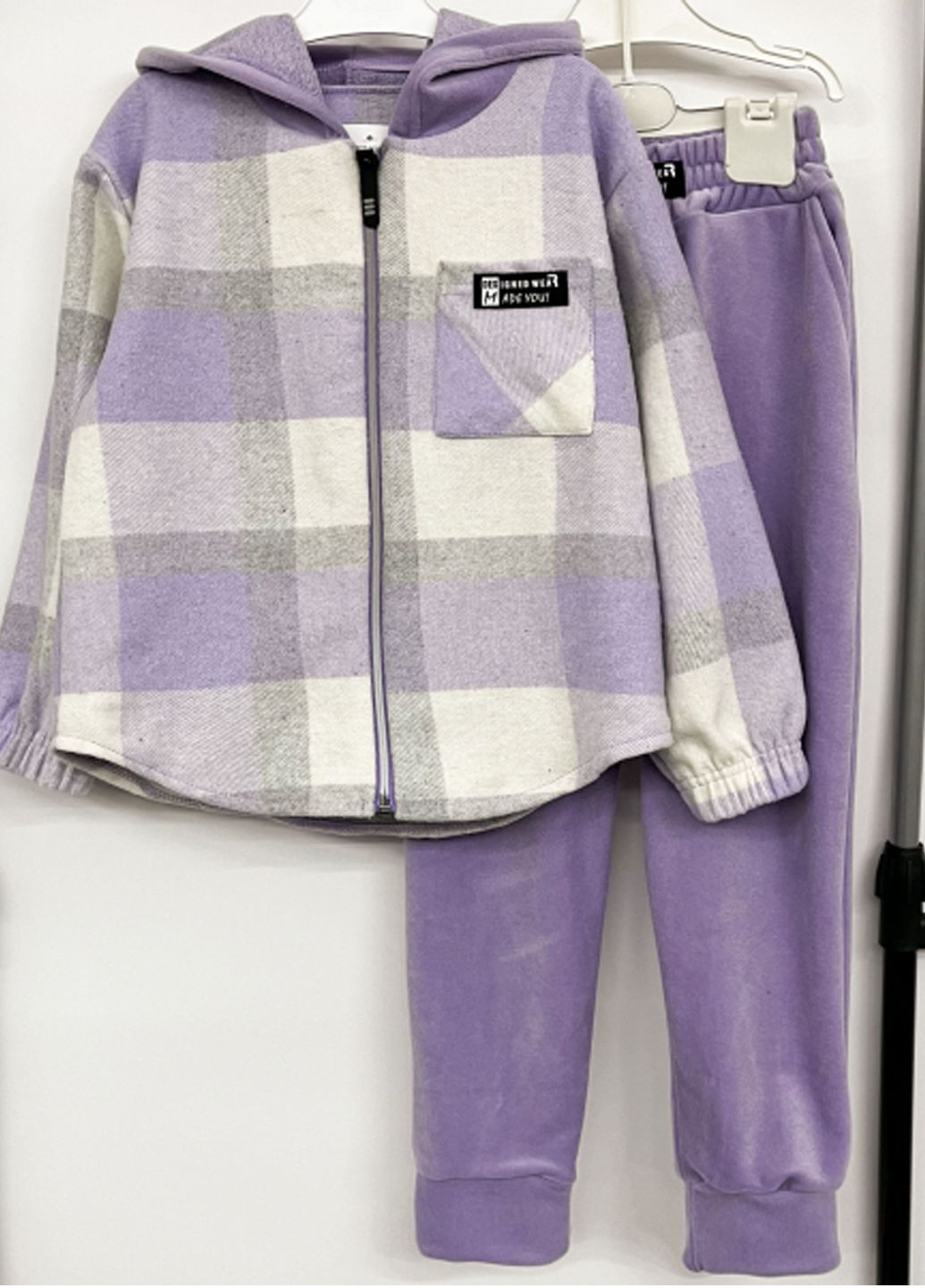 Фиолетовый демисезонный костюм для девочки клетка фиолет Витуся костюм