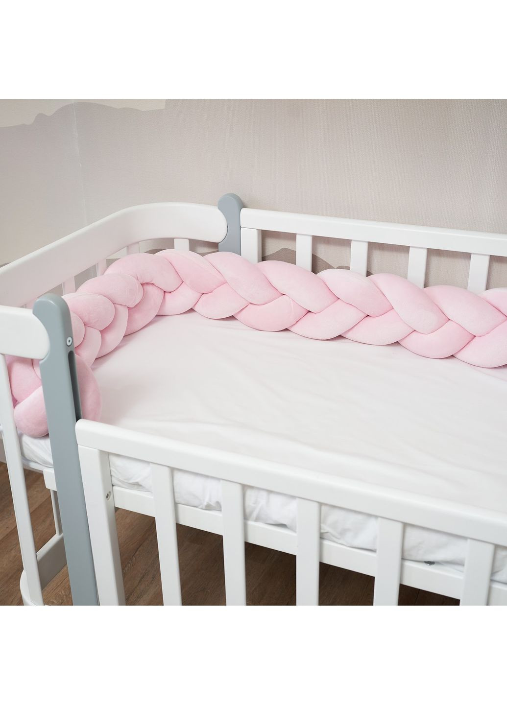 Бампер - косичка 3-х пряная 220 см розовый Twins (372832624)