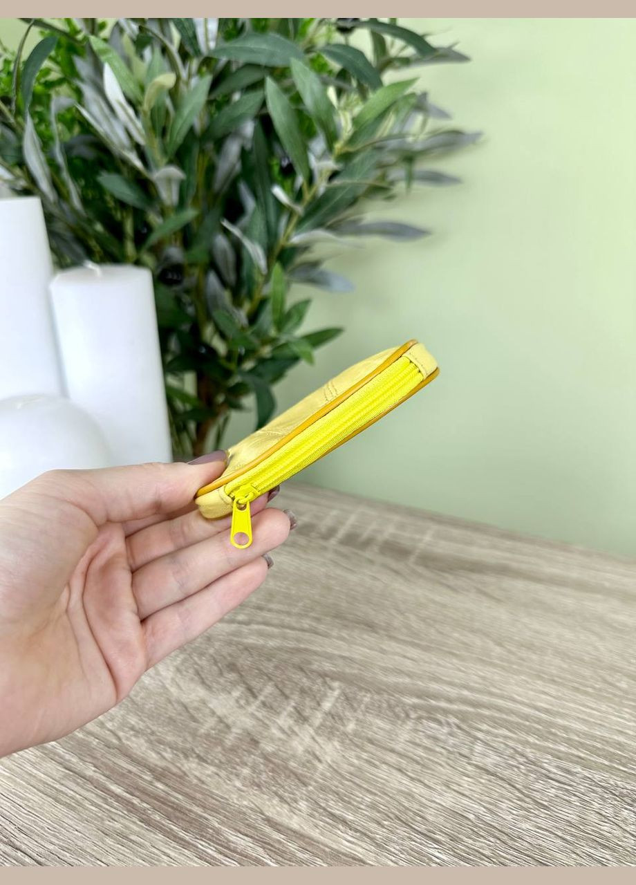 Жіночий маленький гаманець монетниця на застібці поцілунок Classic (334256419)