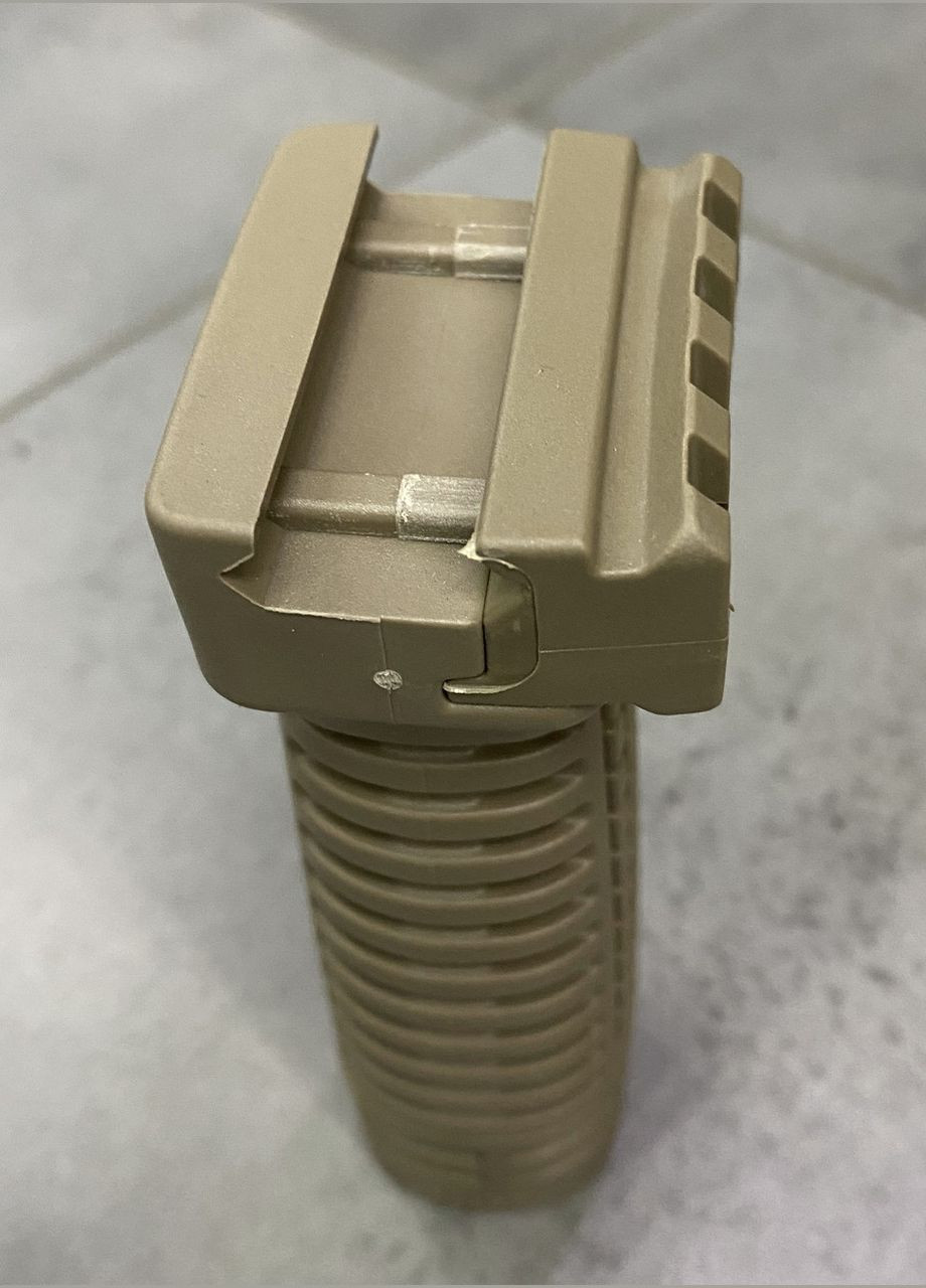 Рукоятка передняя TACTICAL (DLG-115-beige), с отсеком, с планкой Пикатинни, рукоятка переноски огня DLG Tactical (362602275)