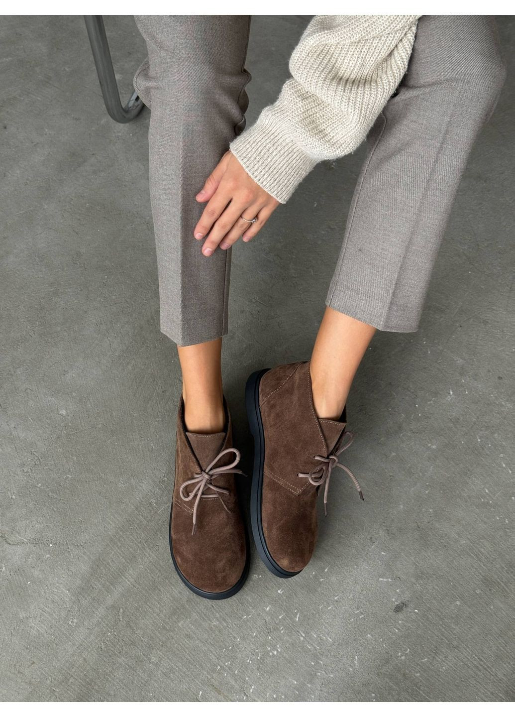 Осенние анатомические демисезонные Helen из натуральной замши