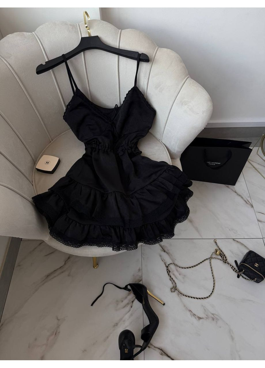 Чорна кежуал стильна коротка сукня на тонких бретелях з пишною спідницею Україна однотонна