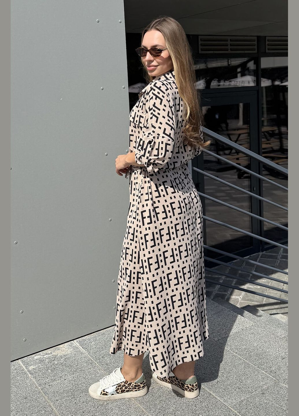 Бежевое кэжуал платье фенди (01221-white152) рубашка MioRichi