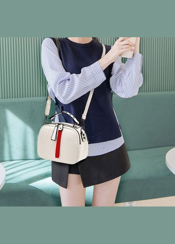 Мини-сумочка-клатч через плечо из экокожи с змеиным принтом молочная (sku_466Б) No Brand (330576575)